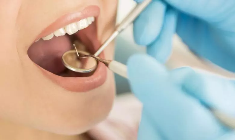Ağız Kokusu Nedir? Ağız Kokusu Nasıl Giderilir? - Özel Eliz Dent Ağız ve Diş Sağlığı Polikliniği