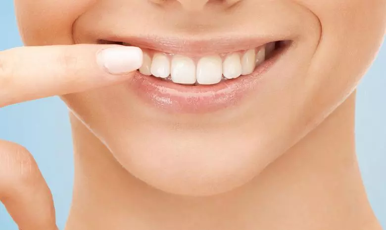Diş Eti Çekilmesi Nedir? Tedavisi Nasıl Olur? - Özel Eliz Dent Ağız ve Diş Sağlığı Polikliniği